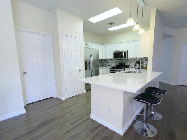 Building Photo - 1700 Zydeco Dr