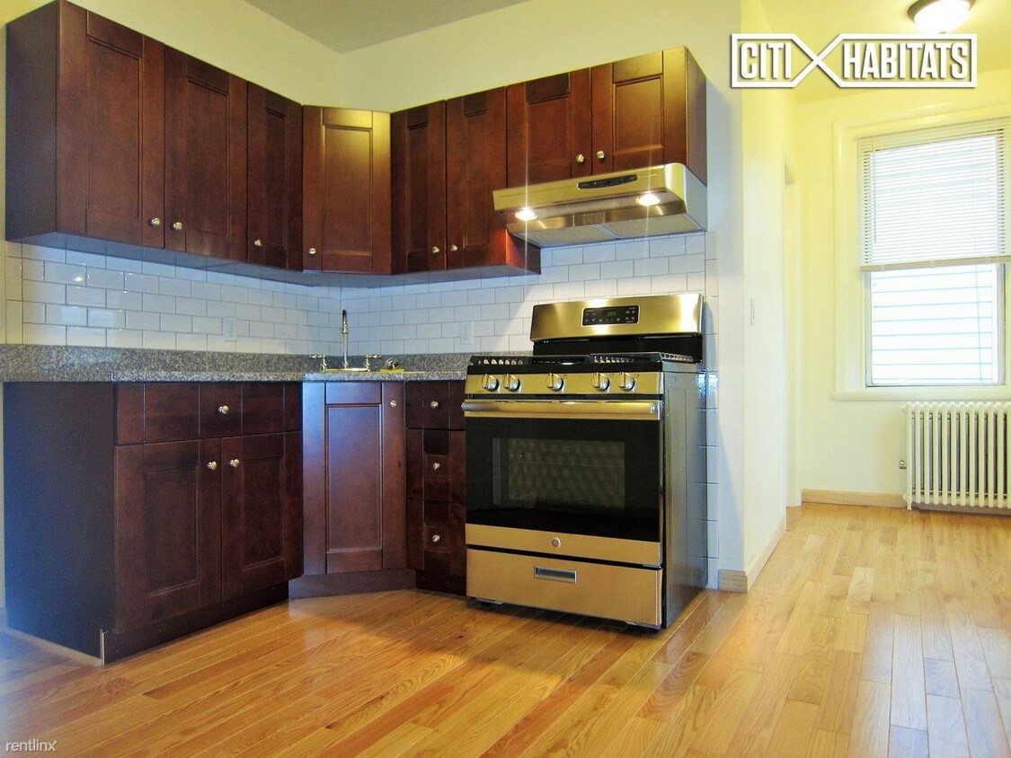 Foto principal - 373 Manhattan Ave