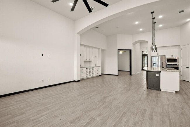 Building Photo - 3505 De Soto Loop