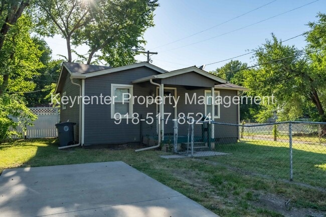 Building Photo - 1 Bed | 1 Bath | $975