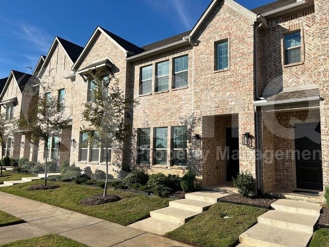Building Photo - 1501 Perrin Ln.