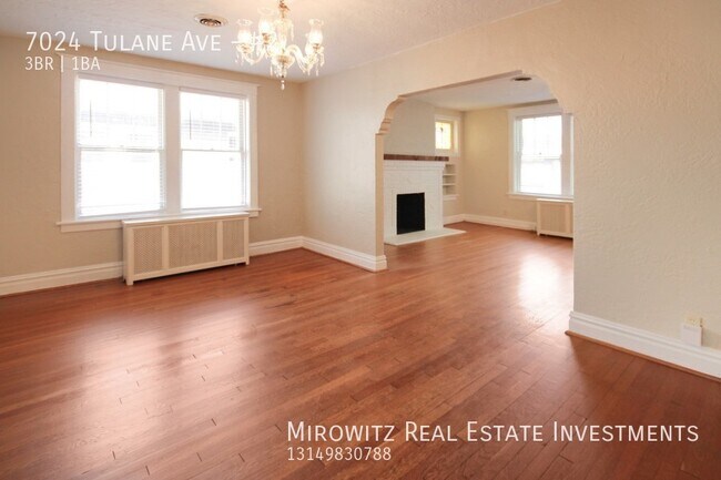 Building Photo - Beautiful University City 3BR/1BA Duplex f...