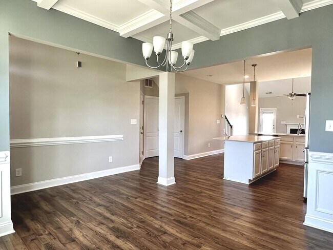 Building Photo - 3142 Hunting Lodge Rd