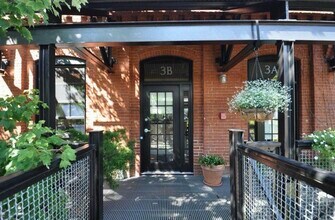 Building Photo - 1 Tannery Brook Row