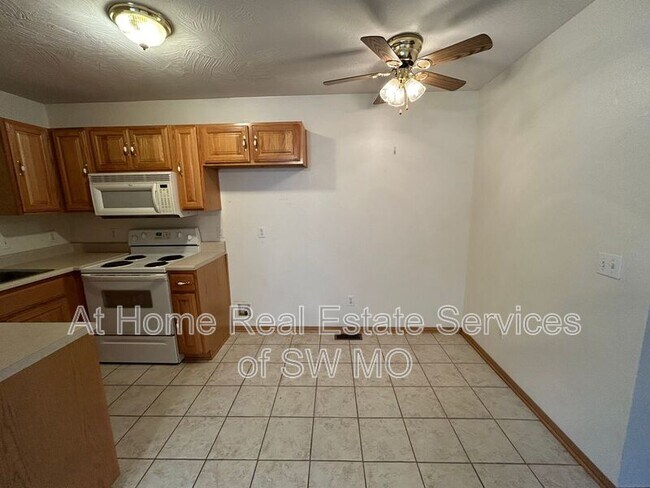 Building Photo - 1641 N Patterson Ave