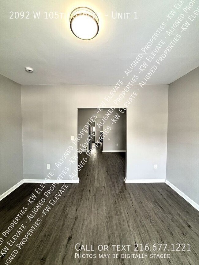 Foto del edificio - 2092 W 105th St