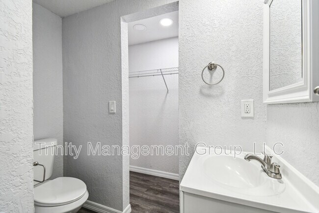 Foto del edificio - 10033 Brunswick Ln