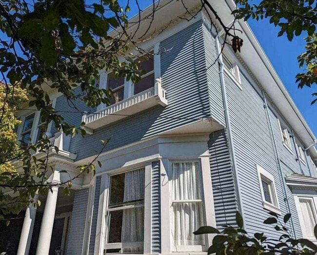 Building Photo - 1538 62nd St