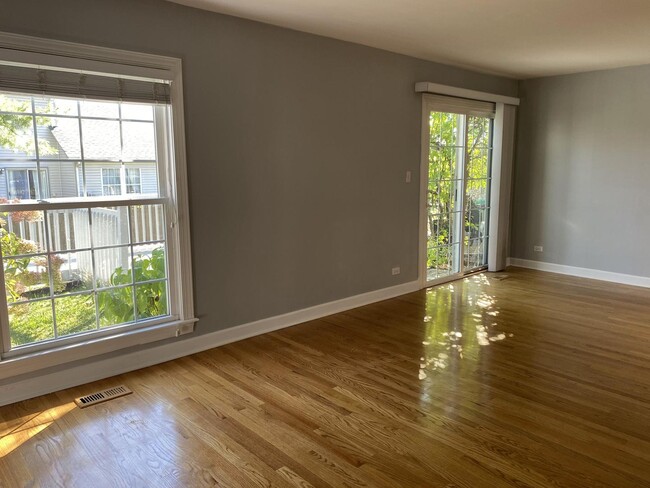 Foto del edificio - 1722 Ranchview Dr