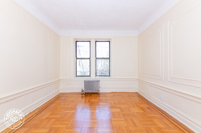 Building Photo - 1497 Carroll St