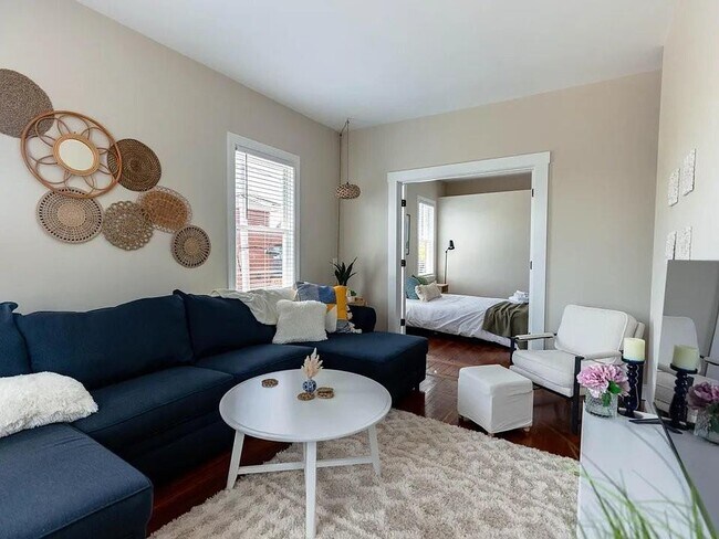 Foto del edificio - 594 Thames St