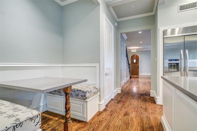 Foto del edificio - 3336 Rosedale Ave