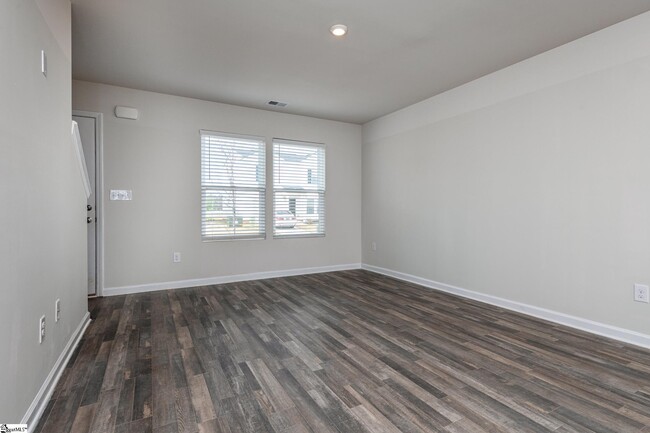 Building Photo - 23 Carters Grn Dr