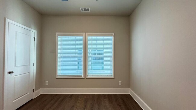 Foto del edificio - 13040 Deerfield Pkwy