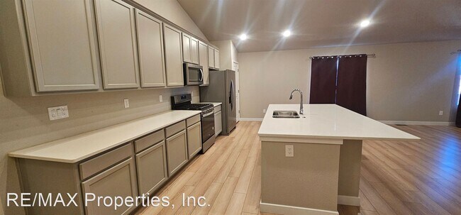 Building Photo - 5 br, 3 bath House - 10553 Summer Ridge Dr