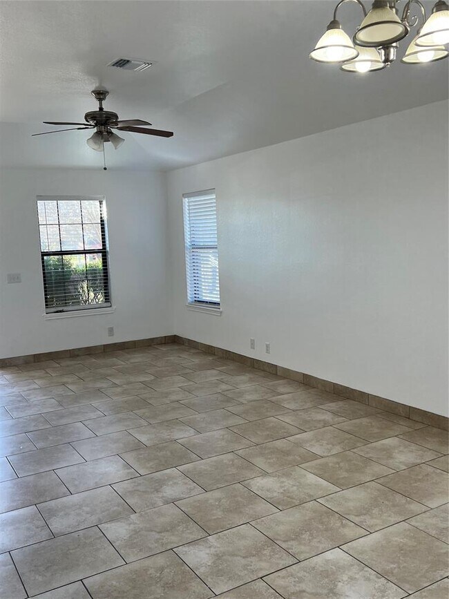 Foto del edificio - 1038 Trail Driver Cove