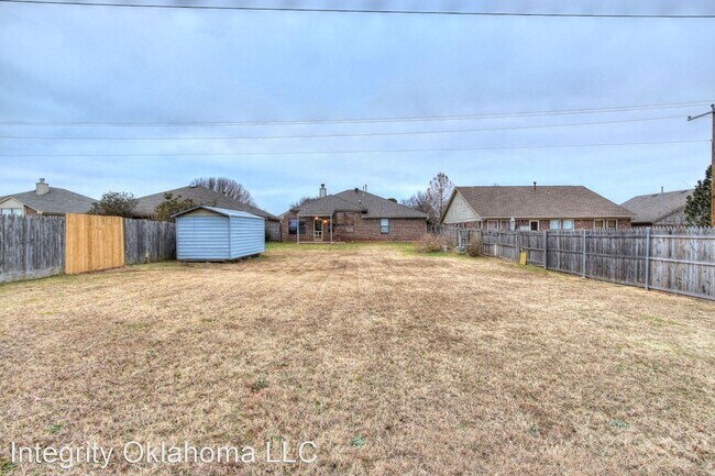 Building Photo - 3 br, 2 bath House - 2013 East View Drive