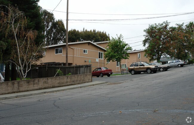 Foto del edificio - 426-448 East O St