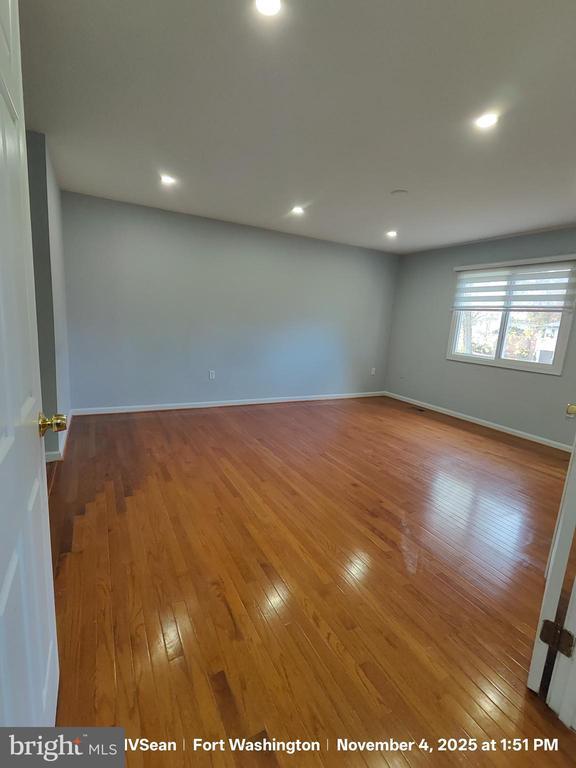 Building Photo - 11904 Aten St