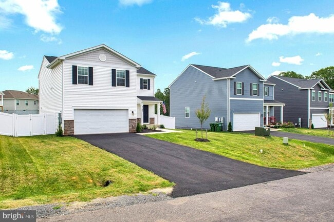 Building Photo - 3148 White Tail Dr