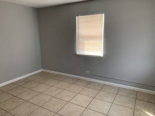 Foto del edificio - 3300 Broadway Ave