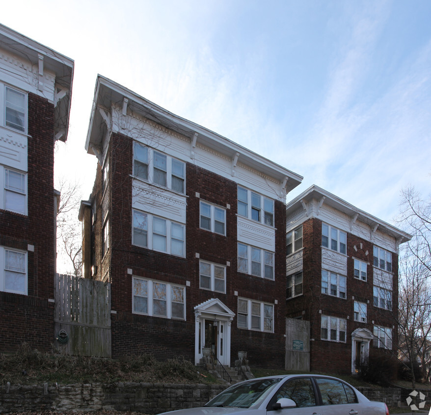 Building Photo - 1315-1317 Valentine Rd