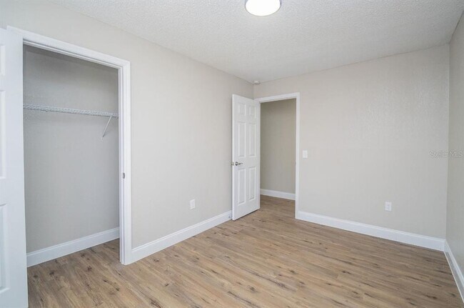Building Photo - 1134 Gilmore Ave