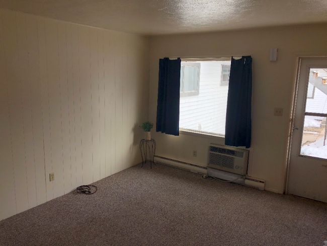 Building Photo - 815 4th St SW