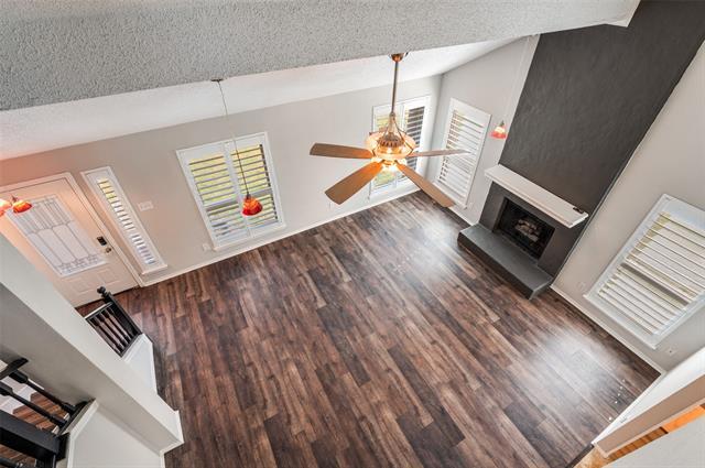 Foto del edificio - 3801 Silver Maple Dr