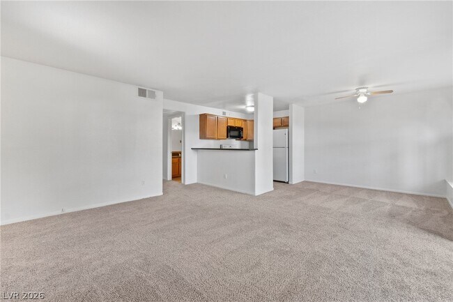 Building Photo - 9325 W Desert Inn Rd