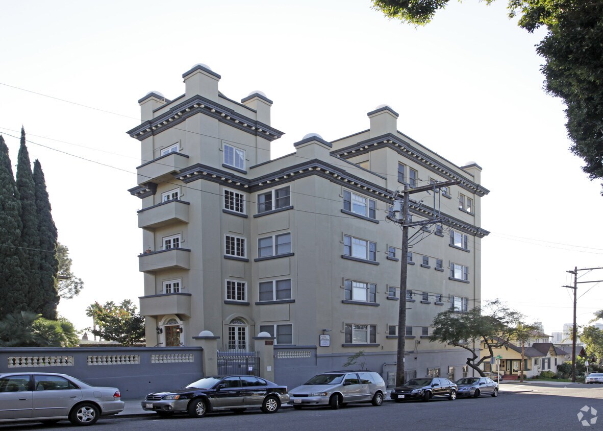 Foto del edificio - Golden View Apartments