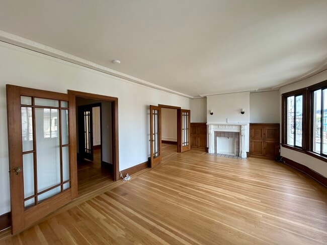 Building Photo - 461 22nd Ave