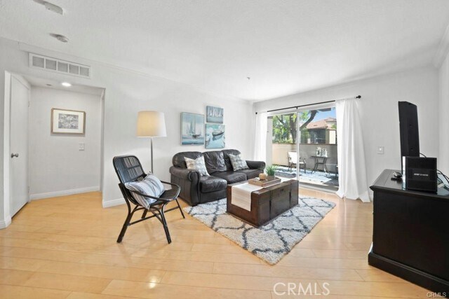 Foto del edificio - 8522 E Baker Hill Rd