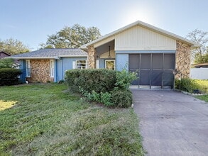 Building Photo - 8023 Wooden Dr
