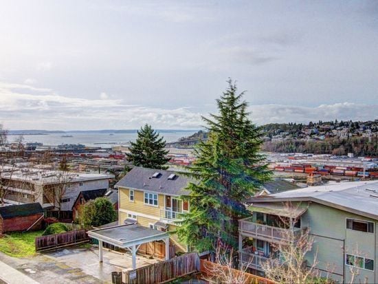 Queen Anne Triplex - Queen Anne Triplex House