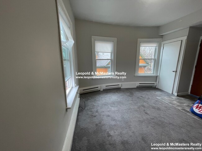 Building Photo - 593 Cambridge St