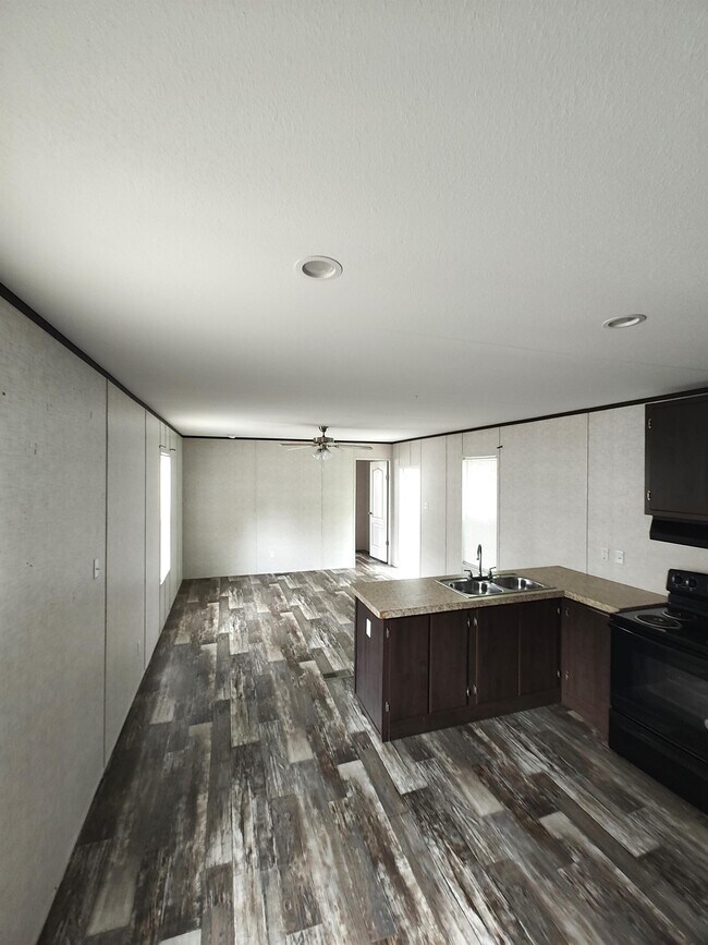 Building Photo - 2668 US-69