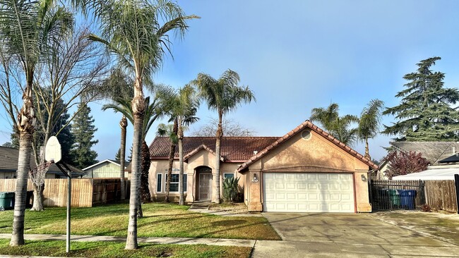Building Photo - 705 S. LATIMER ST - 3 BEDROOM 2.5 BATH - T...