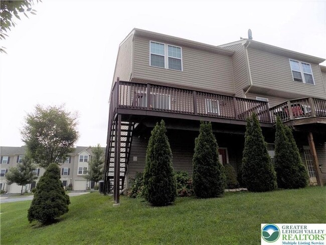 Building Photo - 1145 Sparrow Way