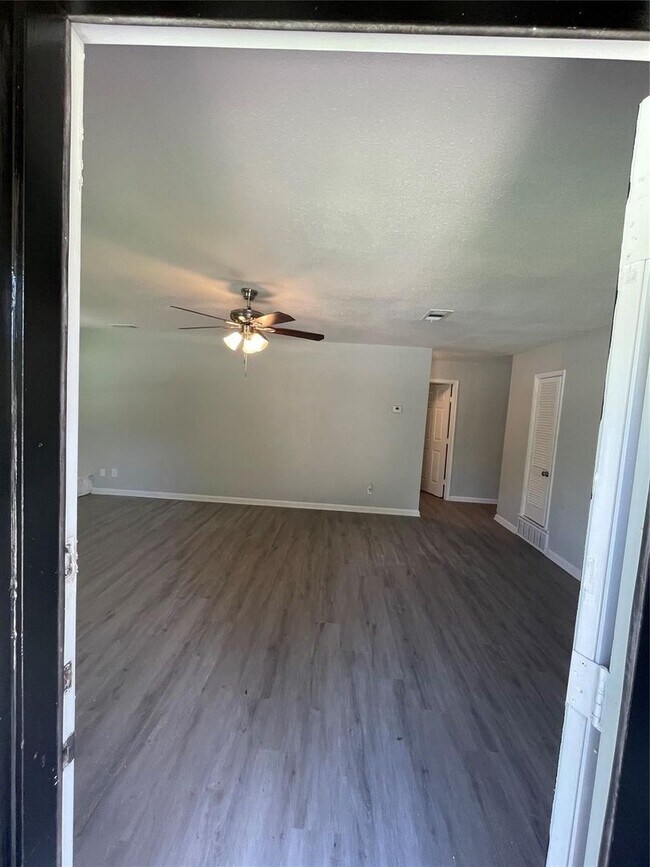 Building Photo - 3 BR/2.5BA | Newly Renovated Single Family Home | 1-Car Covered Parking | Gated backyard