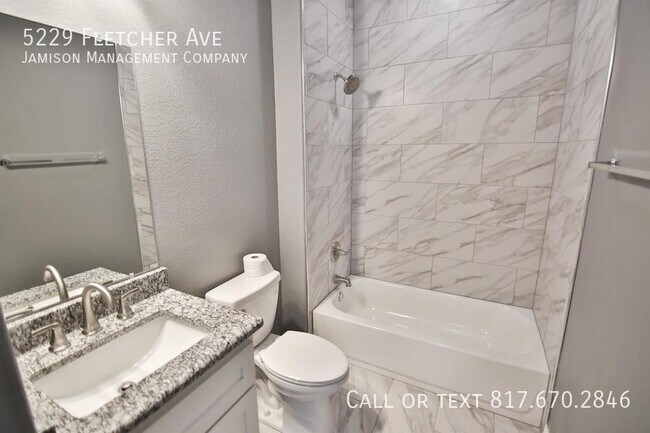 Foto del edificio - 5229 Fletcher Ave