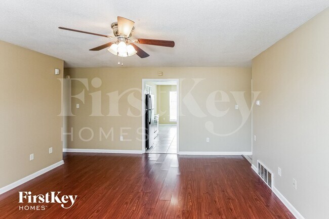 Building Photo - 6578 Bentley Cove