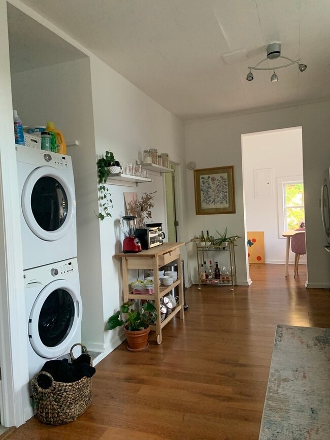 Foto del edificio - 1735 N Kimball Ave