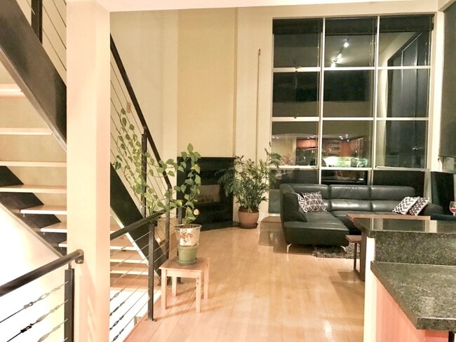 Photo - 1011 23rd St Apartment