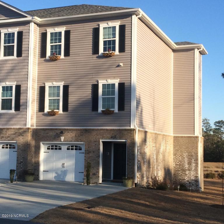 Primary Photo - 400 Garland Shores Dr