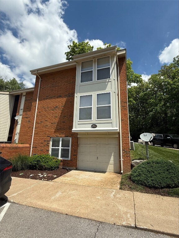 Foto del edificio - 1921 Hunting Lake Ct