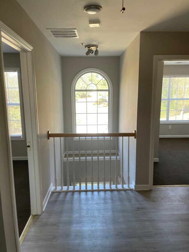 Photo - Great Location! House