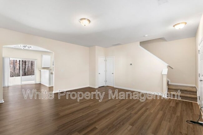 Building Photo - 7621 Mockernut Dr