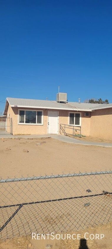 3 Bedroom 1 Bath Single Family Home in Yermo - 3 Bedroom  1 Bath Single Family Home in Yermo