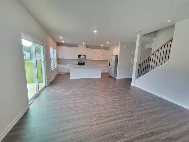 Building Photo - 5959 Green Ash Ct